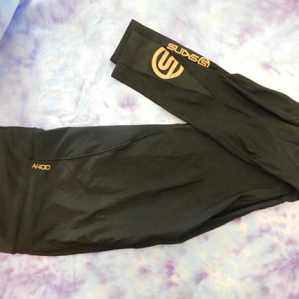 Workout compression tights